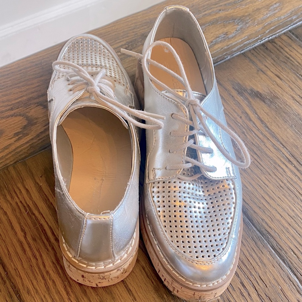 Shoedazzle Silver Shoes
